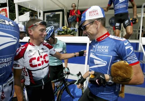 2011-05-202011-05-20t072735z_01_tdf901_rtridsp_3_cycling-armstrong-doping_reuters