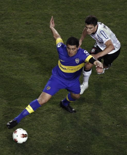 2012-07-05t021622z_905392050_gm1e8750sgy01_rtrmadp_3_soccer-libertadores_reuters