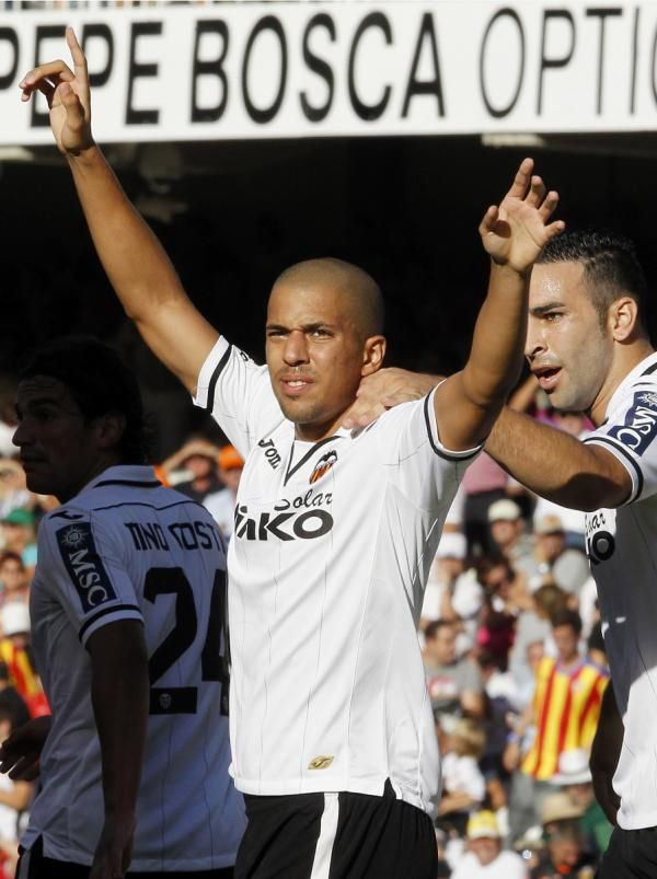 2012-09-15t181024z_83382447_gm1e89g060s01_rtrmadp_3_soccer-spain_reuters