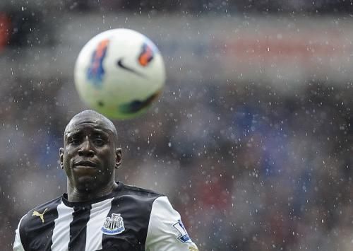 2012-04-21t162048z_01_nvr14_rtridsp_3_soccer-england_reuters