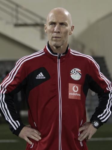 2012-03-02t192232z_01_qat20_rtridsp_3_soccer-friendly_reuters