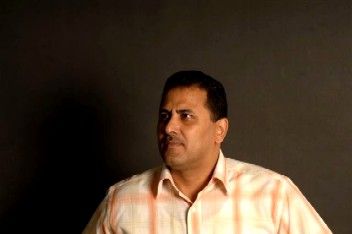 الضيف الكبير الكاتب : عز الدين الكلاوي مسؤول تحرير مجلة السوبر الاماراتية
