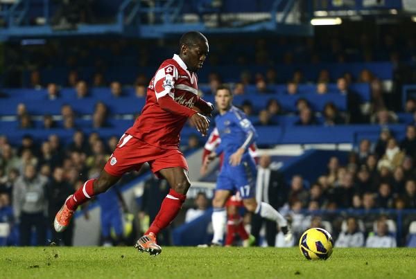 2013-01-02t220632z_1250103520_gm1e9130gxm01_rtrmadp_3_soccer-england_reuters