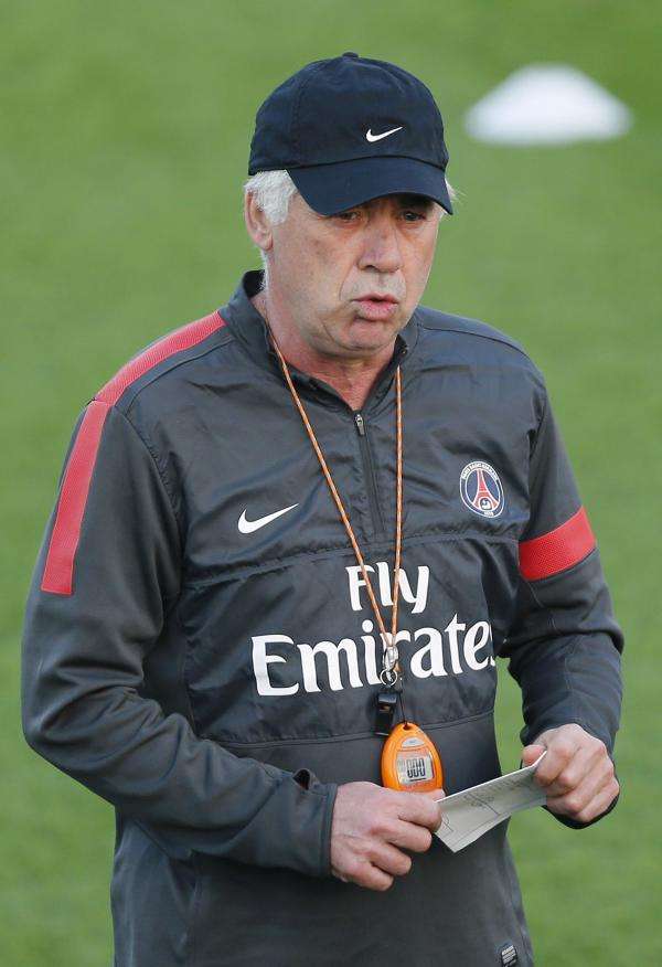 2012-12-31t152725z_1688115862_gm1e8cv1t3m01_rtrmadp_3_soccer_reuters