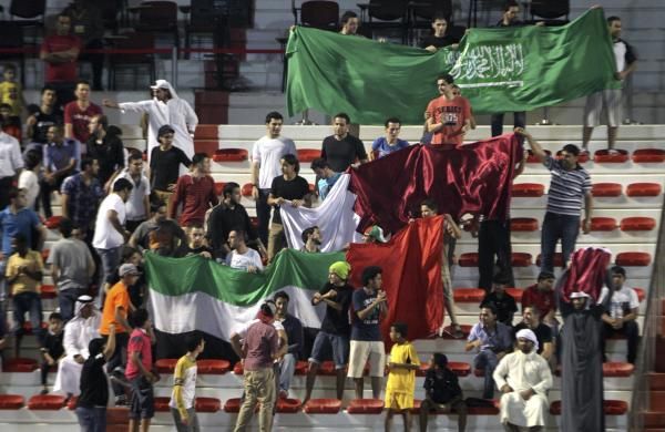 2012-11-08t182405z_1058000342_gm1e8b9066h01_rtrmadp_3_syria-crisis-soccer_reuters