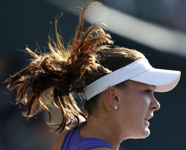 2012-09-29t072108z_921425421_gm1e89t16jp01_rtrmadp_3_tennis-women-japan_reuters