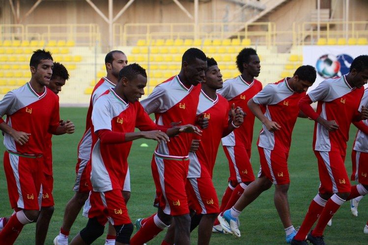 المنتخب العماني يتشبث بآمال التأهل