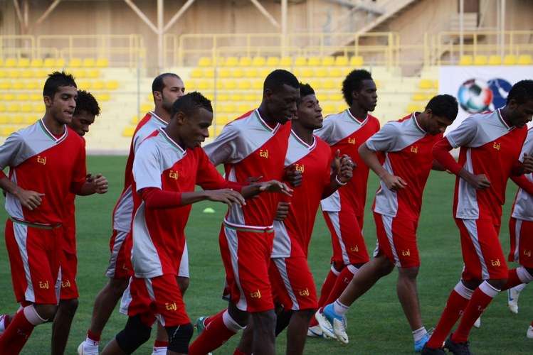 المنتخب العماني يتشبث بآمال التأهل