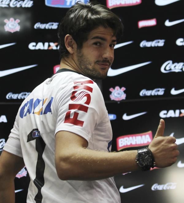 2013-01-11t151543z_1159041582_gm1e91b1sit01_rtrmadp_3_brazil_reuters