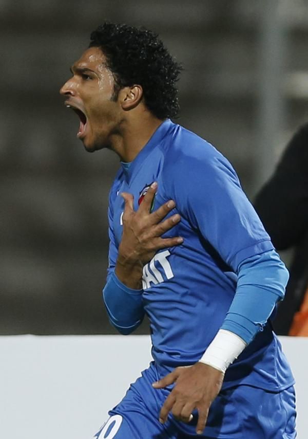 2013-01-12t170122z_828613232_gm1e91d02sw01_rtrmadp_3_soccer_reuters