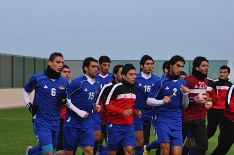  لقطات من تدريب المنتخب العراقي الذي اقيم مساء اليوم على ملاعب اتحاد الكرة البحريني بالرفاع