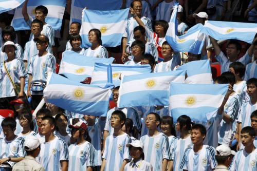2008-08-23t032138z_01_olyrr100_rtrnsrp_0_olympics-soccer-_reuters
