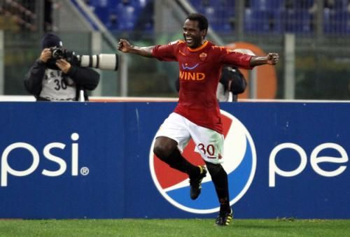 2010-11-10t212730z_01_gsp10_rtridsp_3_soccer-italy_reuters