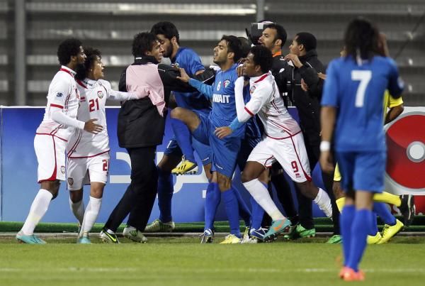2013-01-15t161541z_892736640_gm1e91g00ow01_rtrmadp_3_soccer_reuters