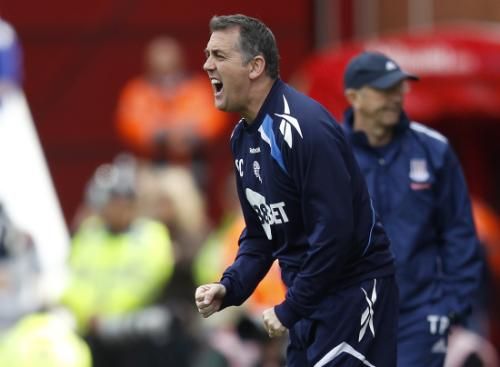 مدرب بولتون سعيد بالفوز