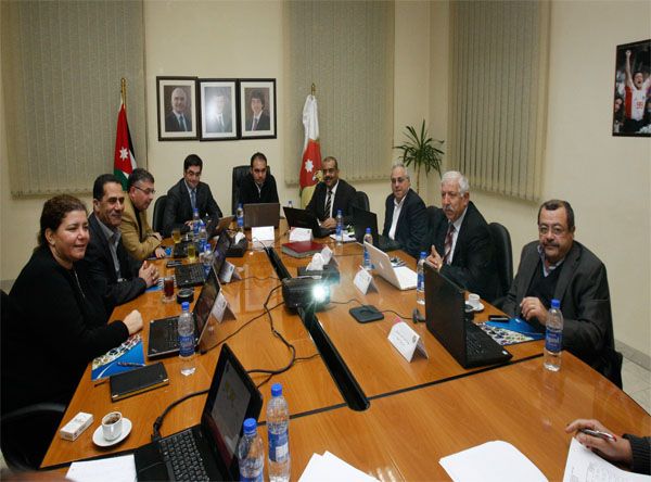 الأمير علي يترأس الإجتماع