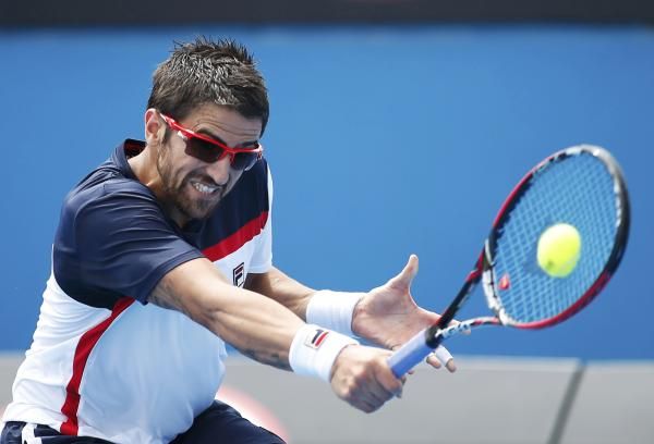2013-01-18t072834z_317714499_sr1e91i0kquz9_rtrmadp_3_tennis-open_reuters