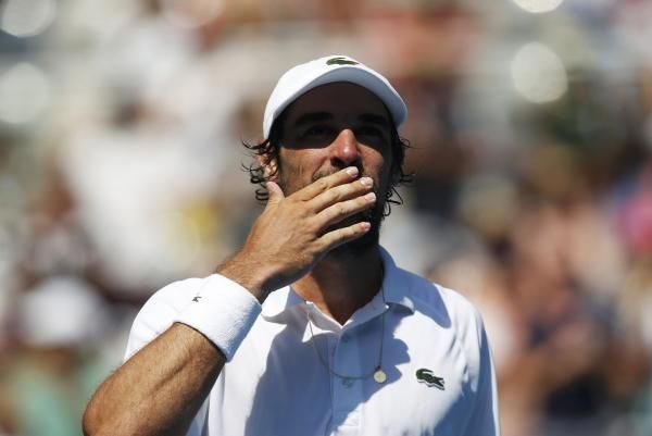2013-01-21t050321z_1688309369_sr1e91l0e19lx_rtrmadp_3_tennis-open_reuters