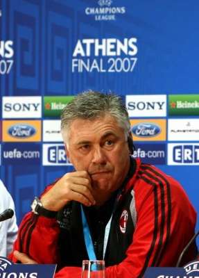 كارلو أنشيلوتي خلال اللقاء الصحفي