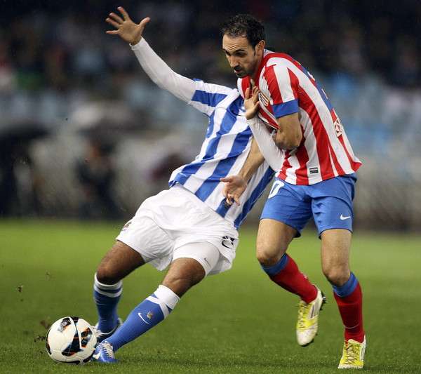 اتليتكو يحاول مطاردة برشلونة رغم فارق النقاط