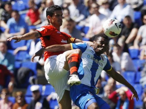 2012-04-15t113922z_01_bar101_rtridsp_3_soccer-spain_reuters