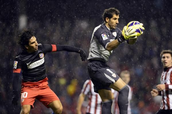 2013-01-27t221439z_1912102765_gm1e91s0h1f01_rtrmadp_3_soccer-spain_reuters