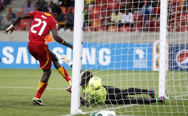 2013-01-28t182004z_1210956587_gm1e91t06gk01_rtrmadp_3_soccer-africa_reuters