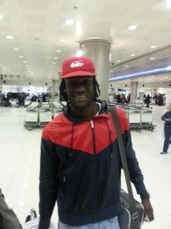 مرتضى فال لحظة وصولة مطار الكويت