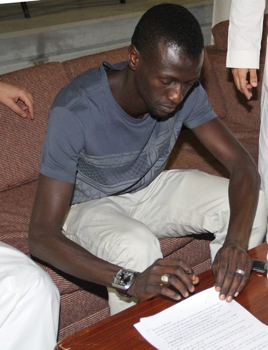 محمد مسعد يوقع عقد إعارته للهلال