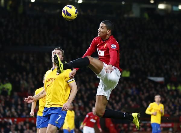 2013-01-30t210502z_1484319258_gm1e91v0e2x01_rtrmadp_3_soccer-england_reuters