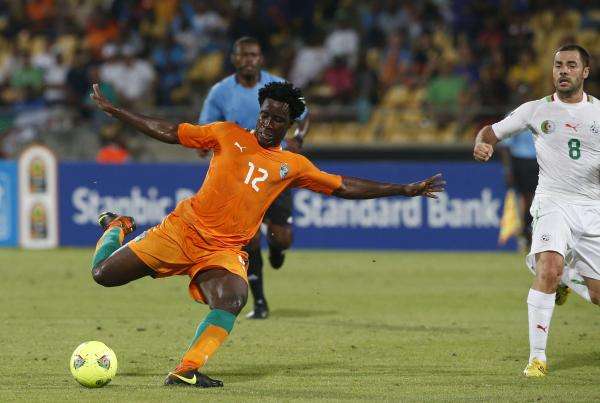 2013-01-30t201334z_1391110848_gm1e91v0bow01_rtrmadp_3_soccer-nations_reuters