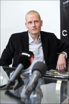 2010-12-09-00000102487627