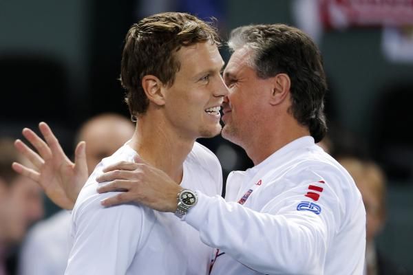 2013-02-02t202952z_1795358036_gm1e9230cg101_rtrmadp_3_tennis-davis_reuters