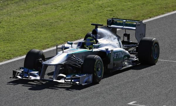2013-02-04t130702z_669326623_gm1e9241meh01_rtrmadp_3_motor-racing-testing_reuters