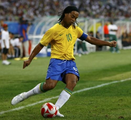 2008-08-16t103022z_01_olyrus256_rtrnsrp_0_olympics-soccer-_reuters