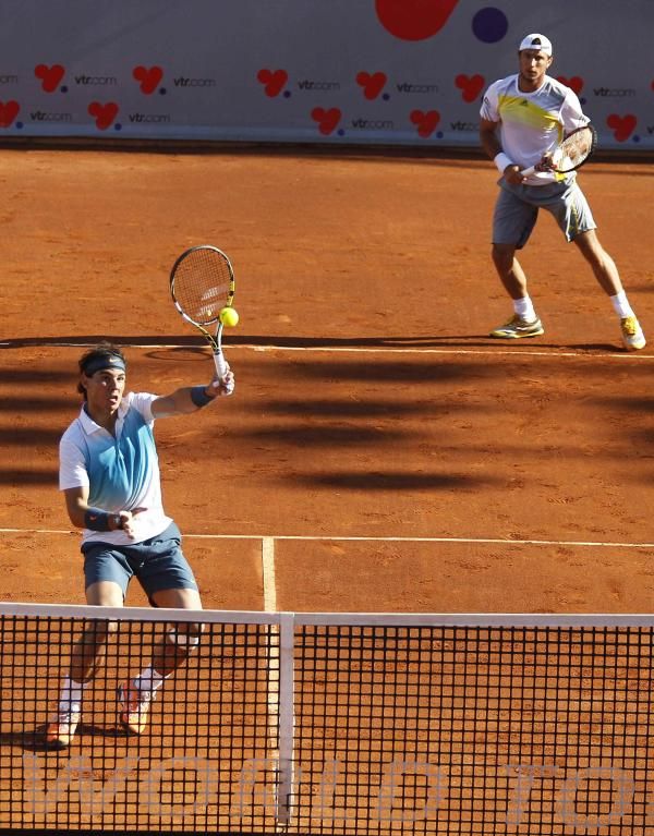 2013-02-05t231507z_1240137519_gm1e9260jte01_rtrmadp_3_tennis-men-chile_reuters
