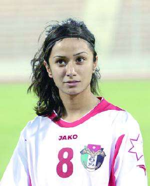 ستيفاني النبر