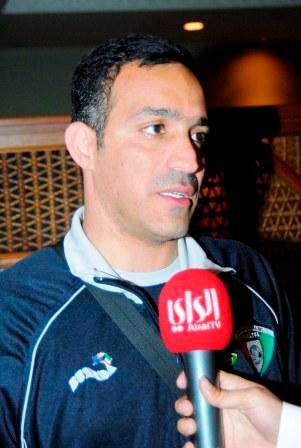 مدرب الكويت جوران توفاريتش ومدير المنتخب أسامة حسين