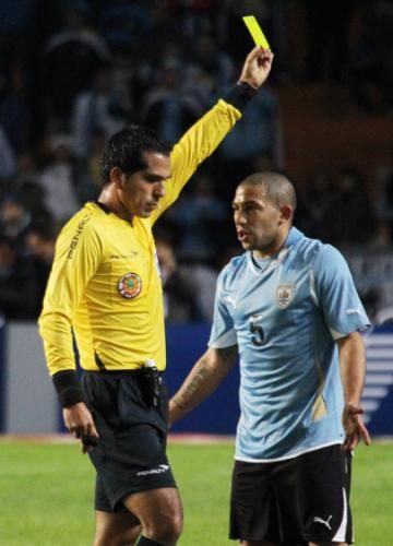 2011-07-20t013942z_01_jmg11_rtridsp_3_soccer-copa_reuters