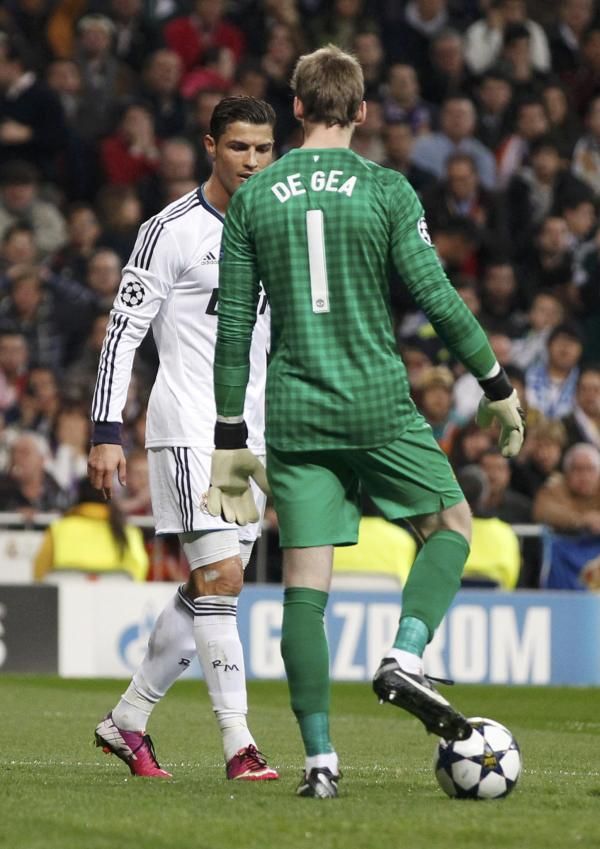 2013-02-13t220457z_1824145987_lr1e92d1pbz1p_rtrmadp_3_soccer-champions_reuters