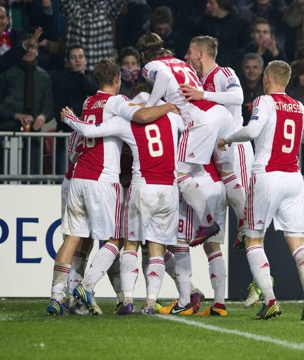 2013-02-14t201253z_781703344_gm1e92f0bm701_rtrmadp_3_soccer-europa_reuters