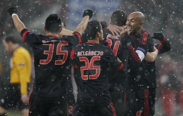 2013-02-14t200630z_233278666_bm2e92e1mfp01_rtrmadp_3_soccer-europa_reuters