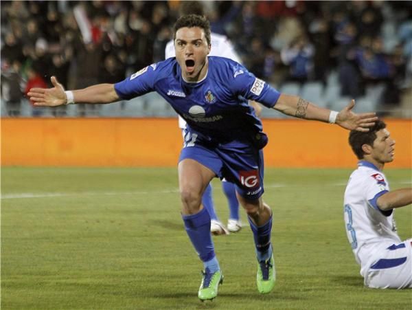 ادريان كولونجا افتتح التسجيل لخيتافي