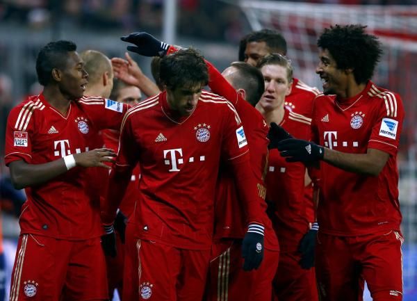 بايرن يتصدر الدوري الألماني منفردا