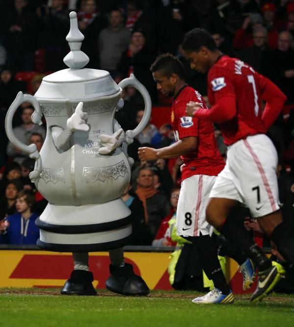 2013-02-18t215332z_1312566878_gm1e92j0gbn01_rtrmadp_3_soccer-england-cup_reuters