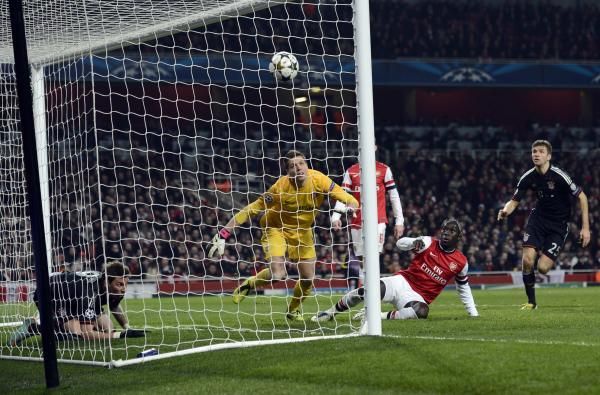 2013-02-19t213032z_1589229372_gm1e92k0f9501_rtrmadp_3_soccer-champions_reuters