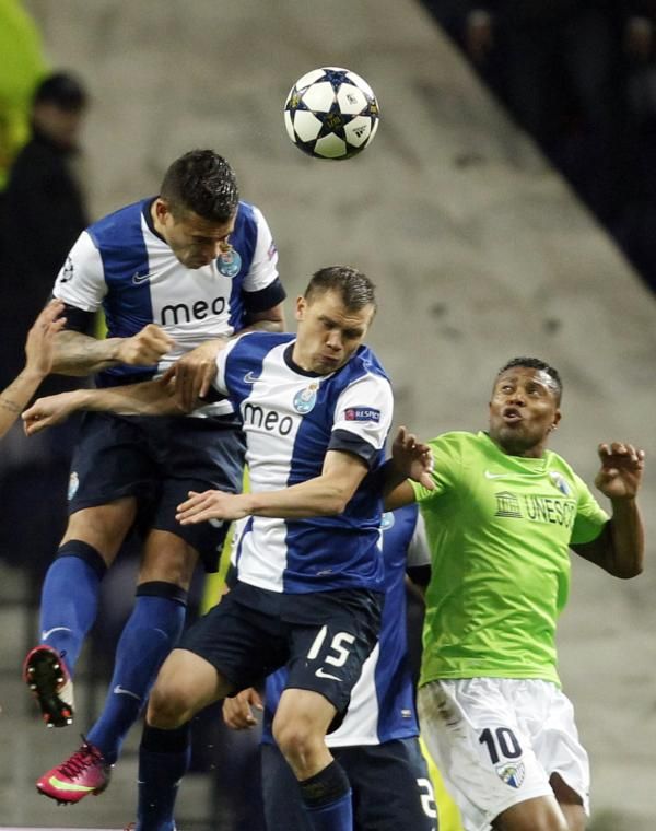 2013-02-19t213825z_1176112847_gm1e92k0fmb01_rtrmadp_3_soccer-champions_reuters