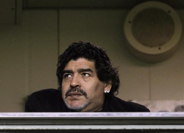2012-06-18t010606z_01_bas120_rtridsp_3_soccer-latam_reuters