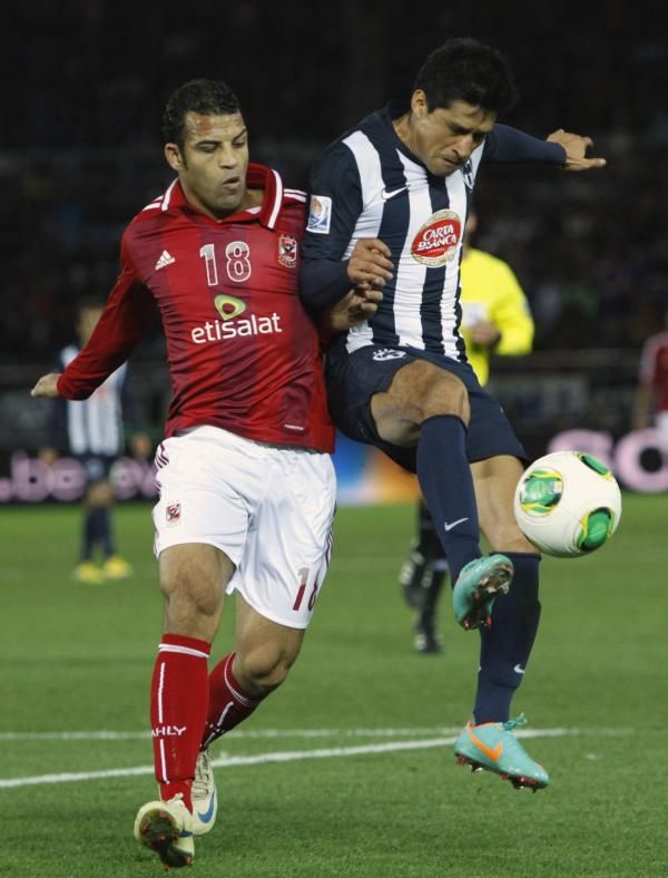 2012-12-16t095536z_1273275513_gm1e8cg1dpv01_rtrmadp_3_soccer-club-world_reuters