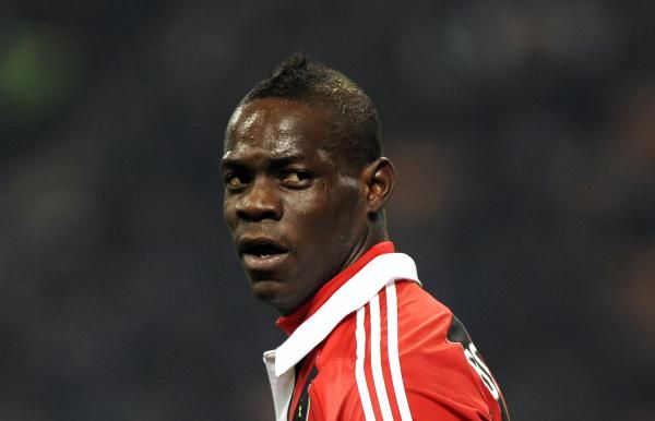 ماريو بالوتيللي لاعب ميلان